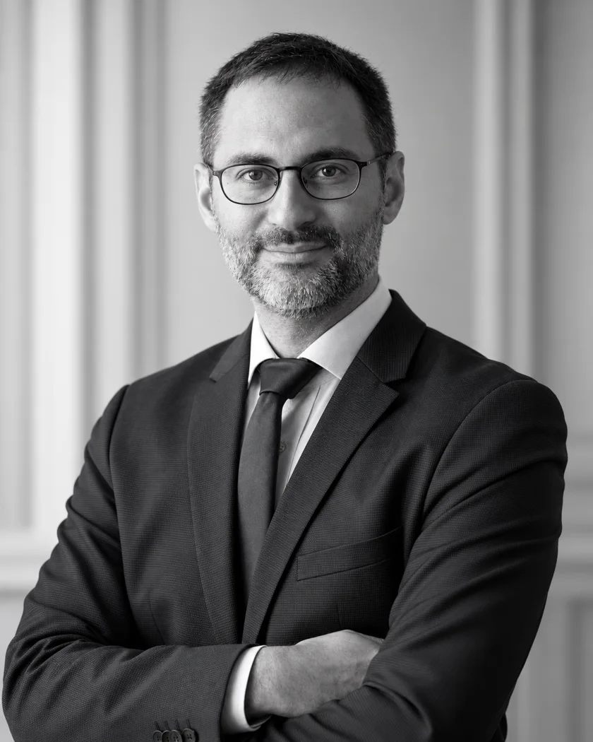Portrait de Maître Bastien Moraga, fondateur de BMR Avocat